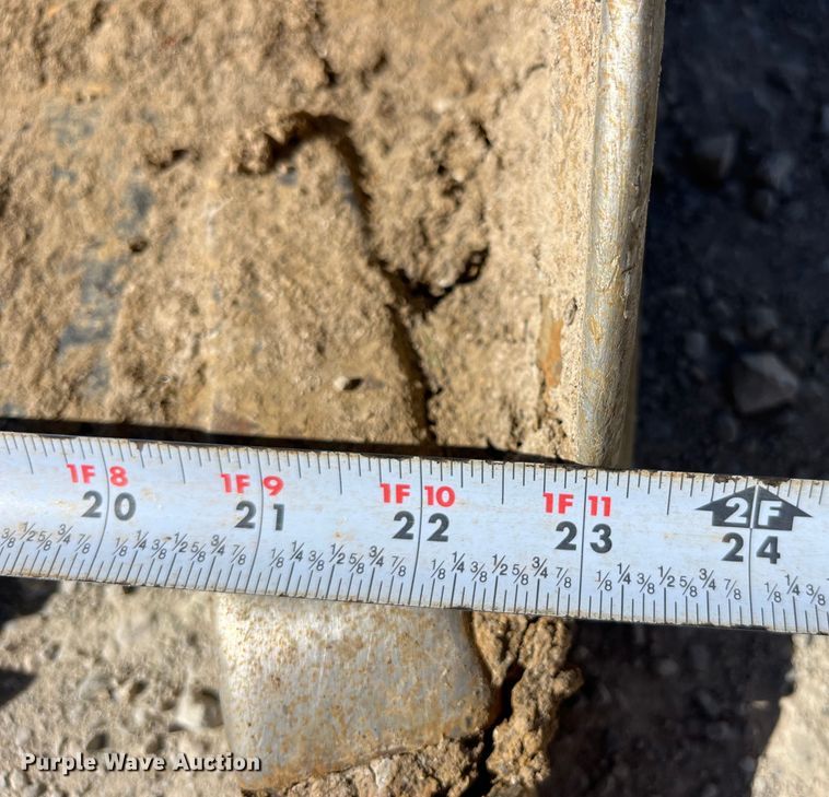 image for item LE9036 2015 John Deere 35G mini excavator