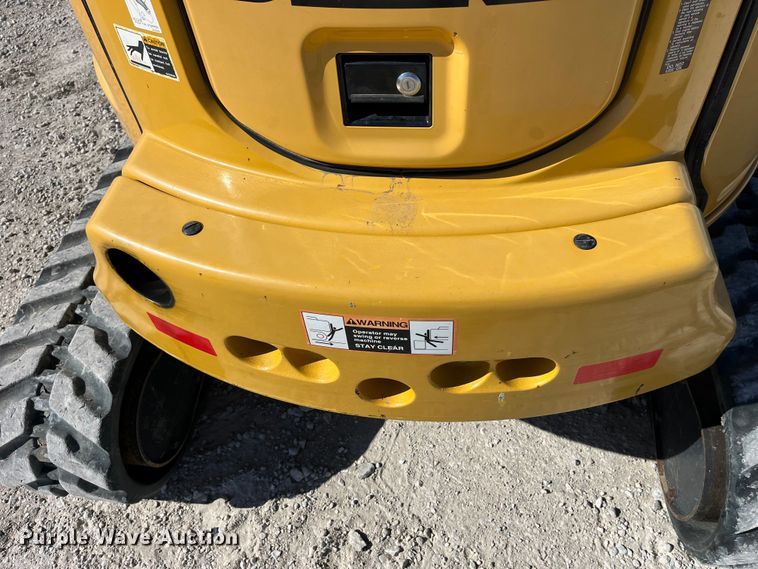 image for item LE9036 2015 John Deere 35G mini excavator