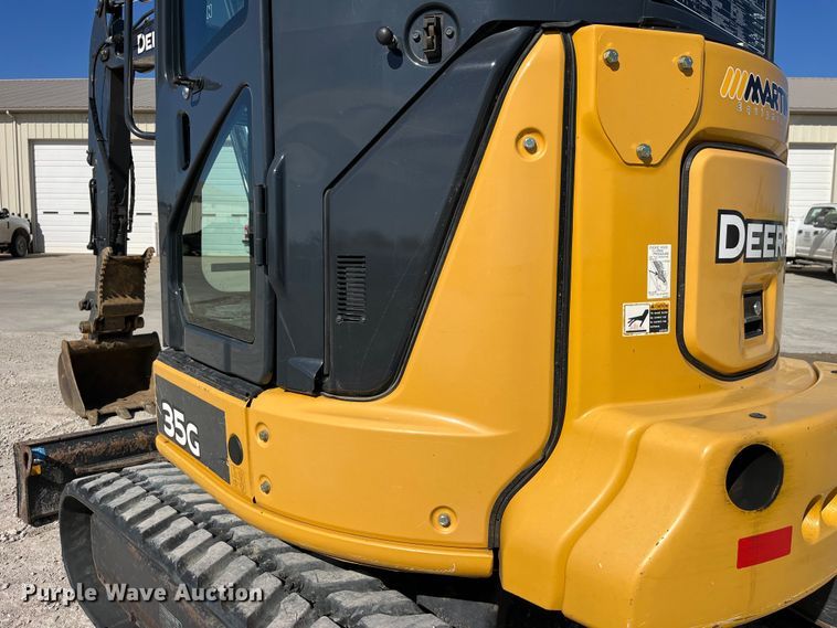 image for item LE9036 2015 John Deere 35G mini excavator