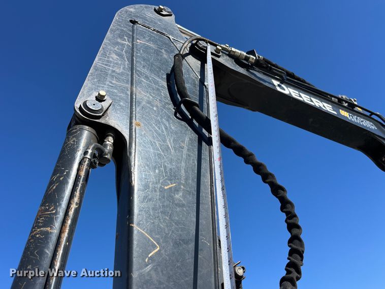 image for item LE9036 2015 John Deere 35G mini excavator