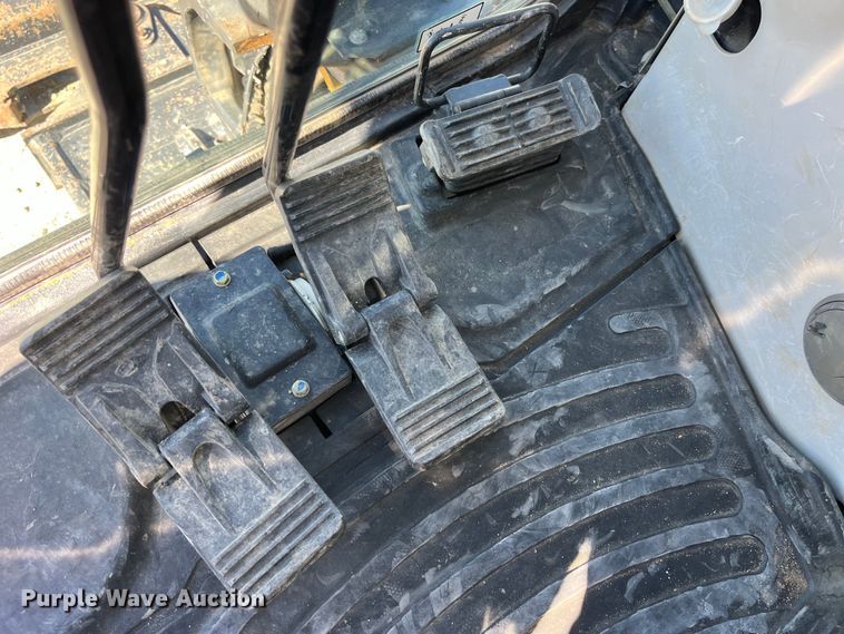 image for item LE9036 2015 John Deere 35G mini excavator