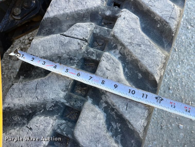 image for item LE9036 2015 John Deere 35G mini excavator