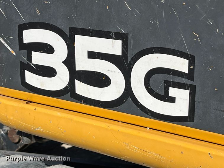 image for item LE9036 2015 John Deere 35G mini excavator