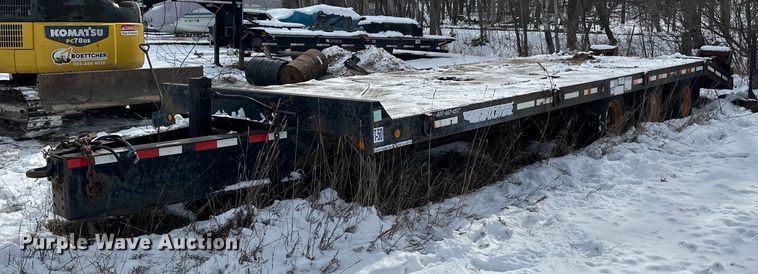 image for item LO9492 2002 Towmaster  T50 equipment trailer