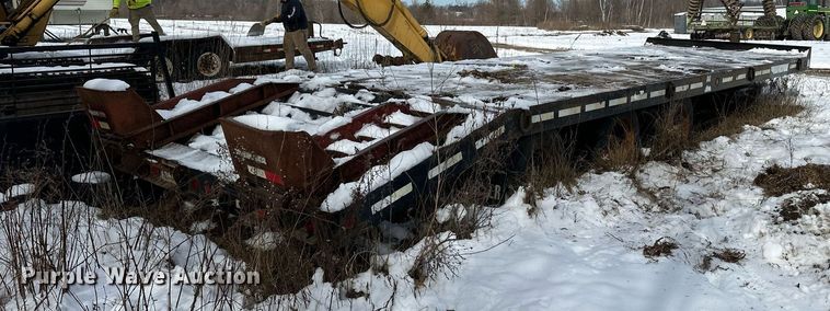 image for item LO9492 2002 Towmaster  T50 equipment trailer