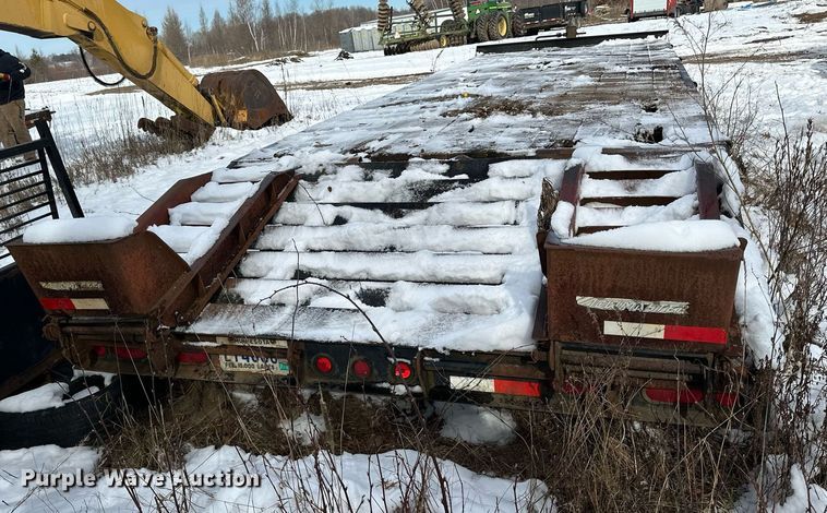 image for item LO9492 2002 Towmaster  T50 equipment trailer