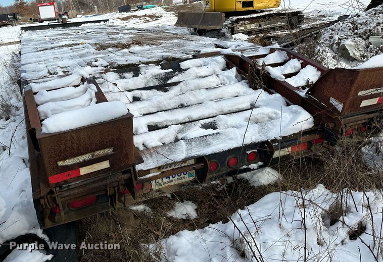 image for item LO9492 2002 Towmaster  T50 equipment trailer