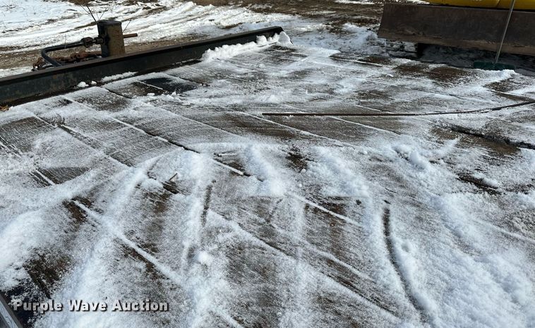 image for item LO9492 2002 Towmaster  T50 equipment trailer