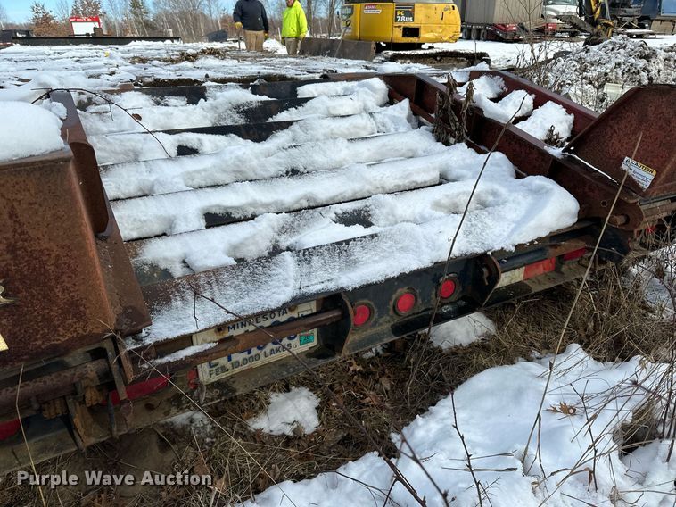 image for item LO9492 2002 Towmaster  T50 equipment trailer