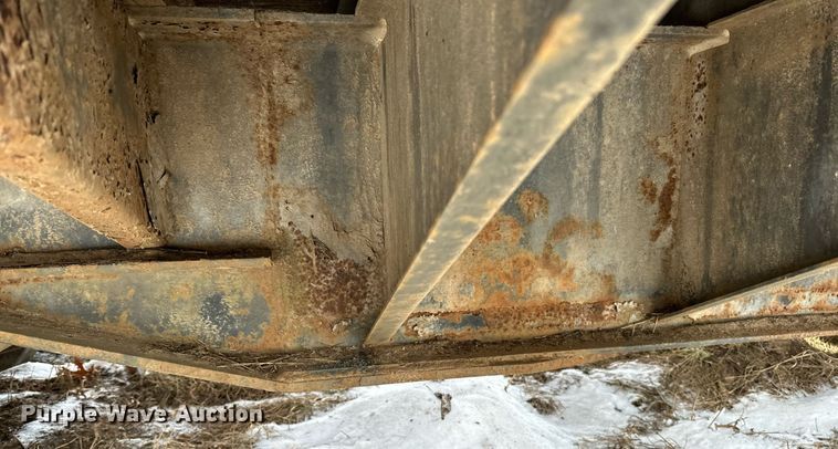 image for item LO9492 2002 Towmaster  T50 equipment trailer