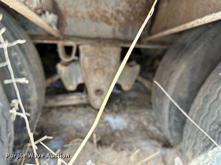 image for item LO9492 2002 Towmaster  T50 equipment trailer