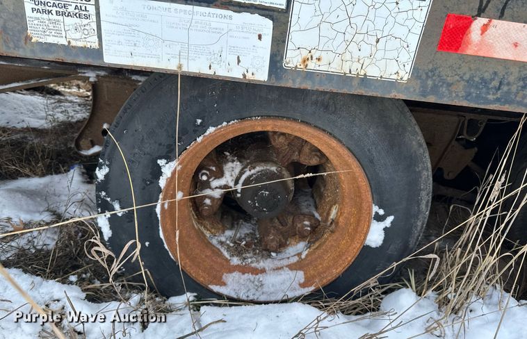 image for item LO9492 2002 Towmaster  T50 equipment trailer