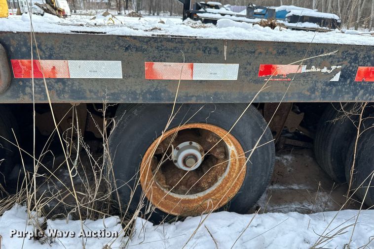 image for item LO9492 2002 Towmaster  T50 equipment trailer