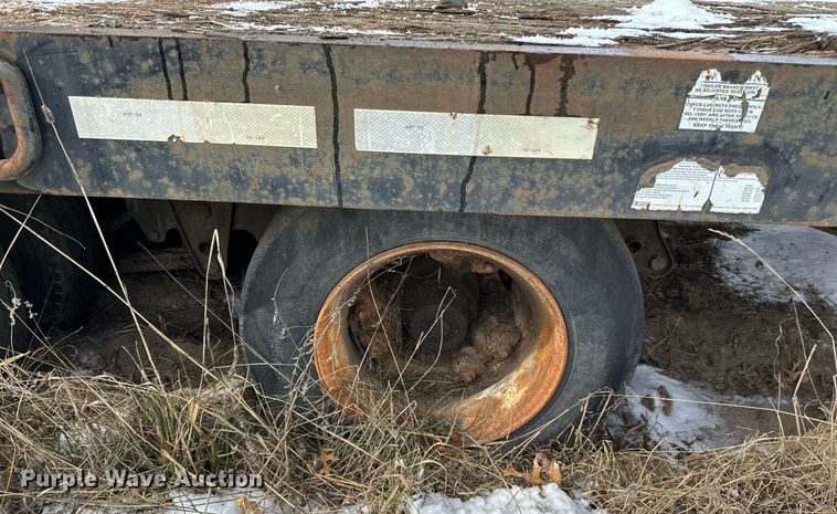 image for item LO9492 2002 Towmaster  T50 equipment trailer