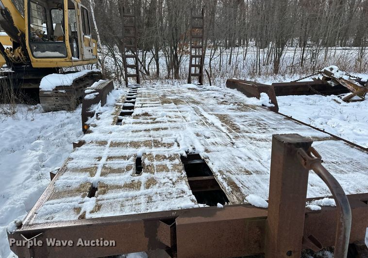 image for item LO9493 2001 PJ  equipment trailer