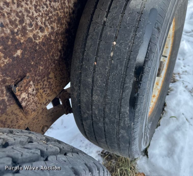 image for item LO9493 2001 PJ  equipment trailer