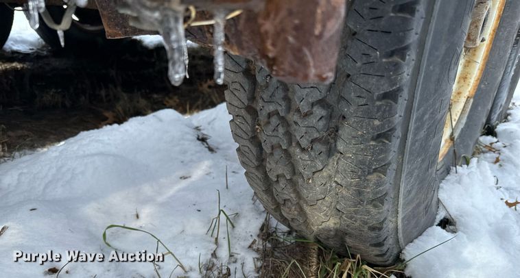 image for item LO9493 2001 PJ  equipment trailer