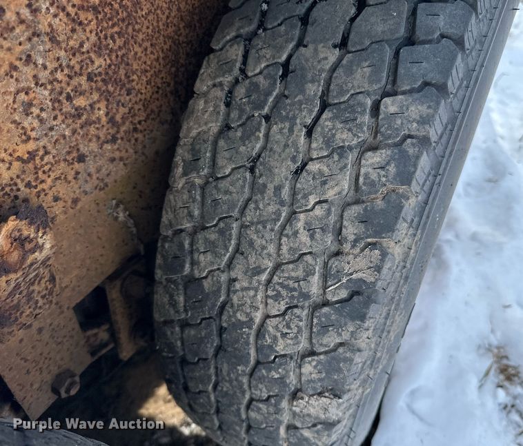 image for item LO9493 2001 PJ  equipment trailer