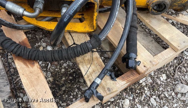 image for item LV9992 Arrowhead  R75 breaker 