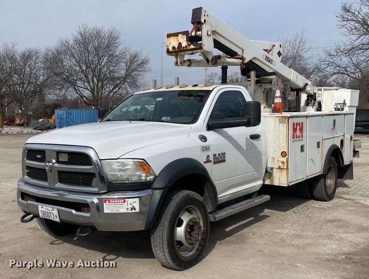 image for item LV9993 2016 Dodge Ram 5500HD bucket truck