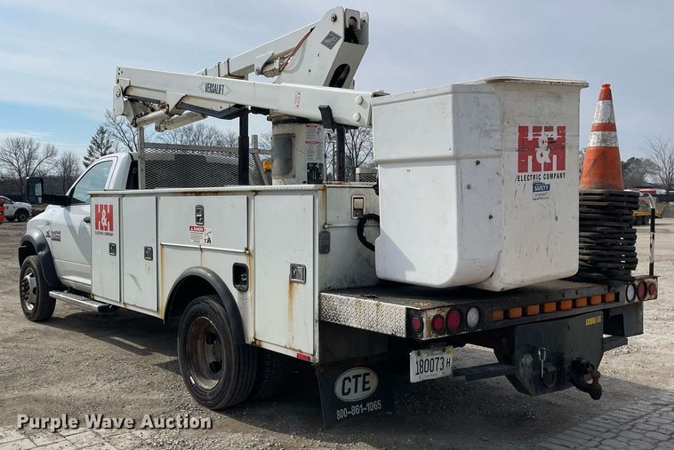 image for item LV9993 2016 Dodge Ram 5500HD bucket truck