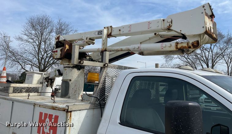 image for item LV9993 2016 Dodge Ram 5500HD bucket truck