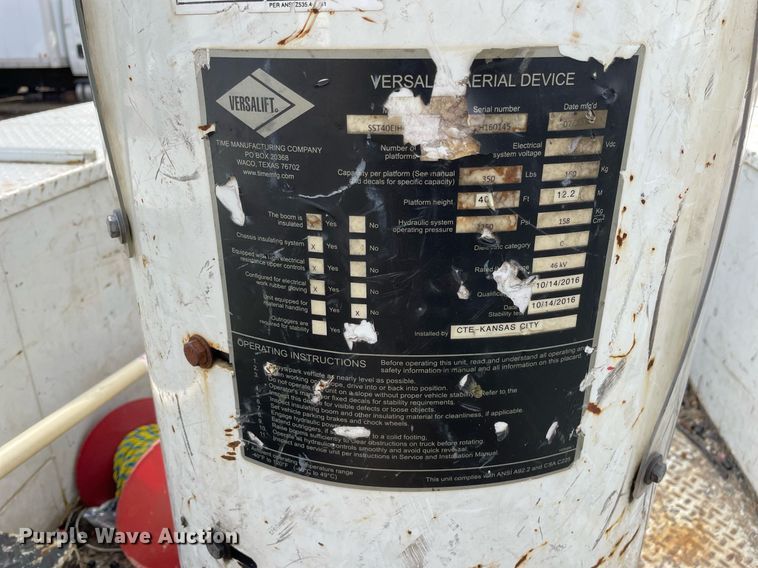 image for item LV9993 2016 Dodge Ram 5500HD bucket truck