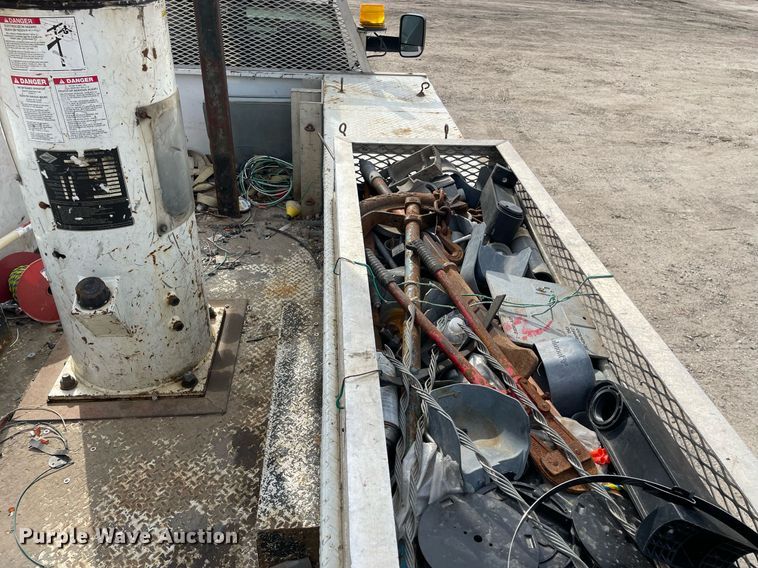 image for item LV9993 2016 Dodge Ram 5500HD bucket truck