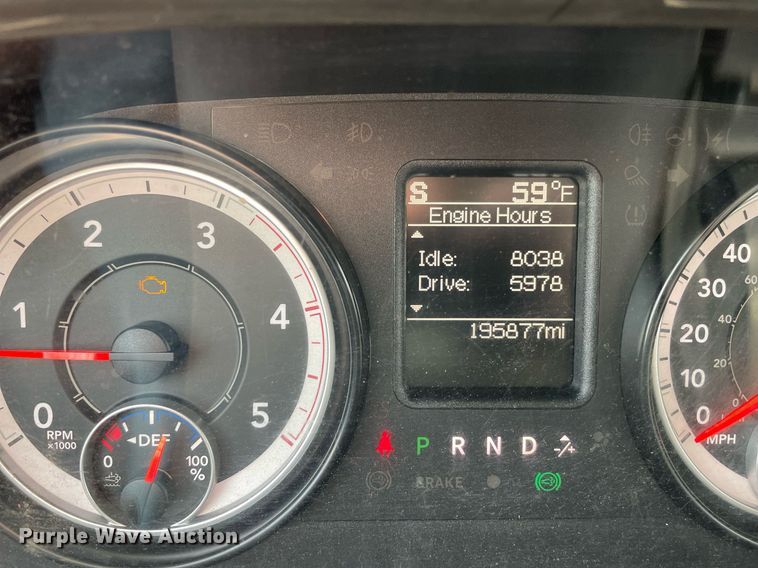 image for item LV9993 2016 Dodge Ram 5500HD bucket truck