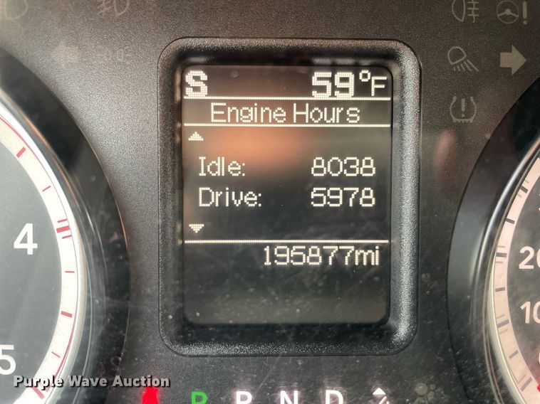 image for item LV9993 2016 Dodge Ram 5500HD bucket truck