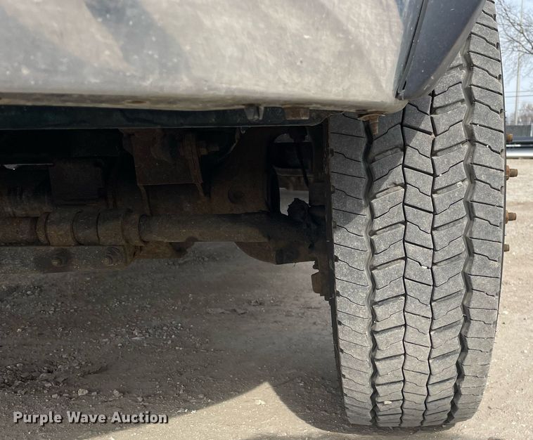 image for item LV9993 2016 Dodge Ram 5500HD bucket truck