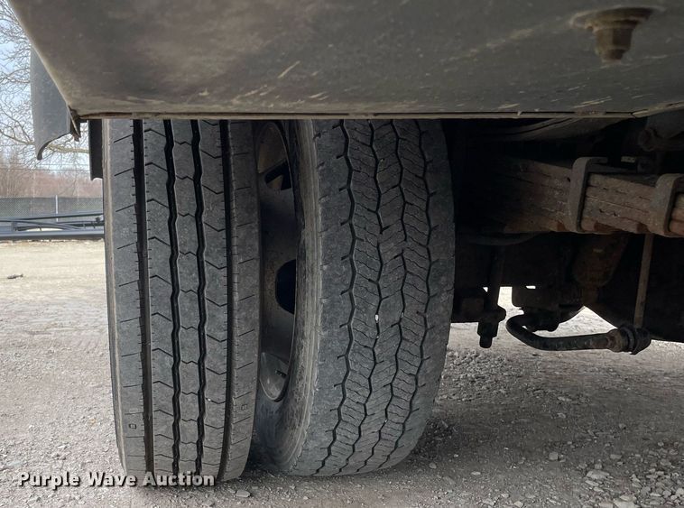 image for item LV9993 2016 Dodge Ram 5500HD bucket truck