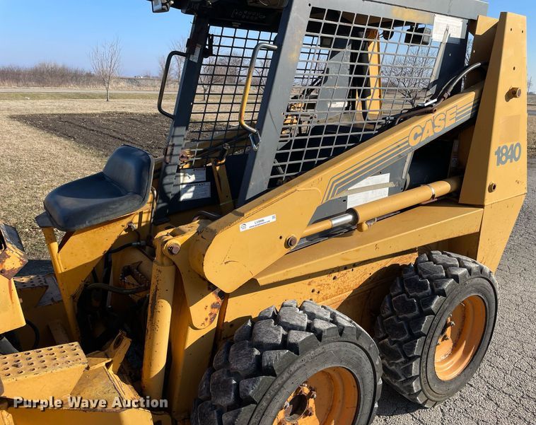 image for item LV9996 1999 Case 1840 skid steer loader