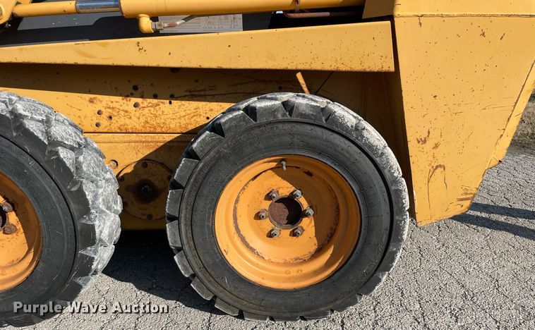 image for item LV9996 1999 Case 1840 skid steer loader
