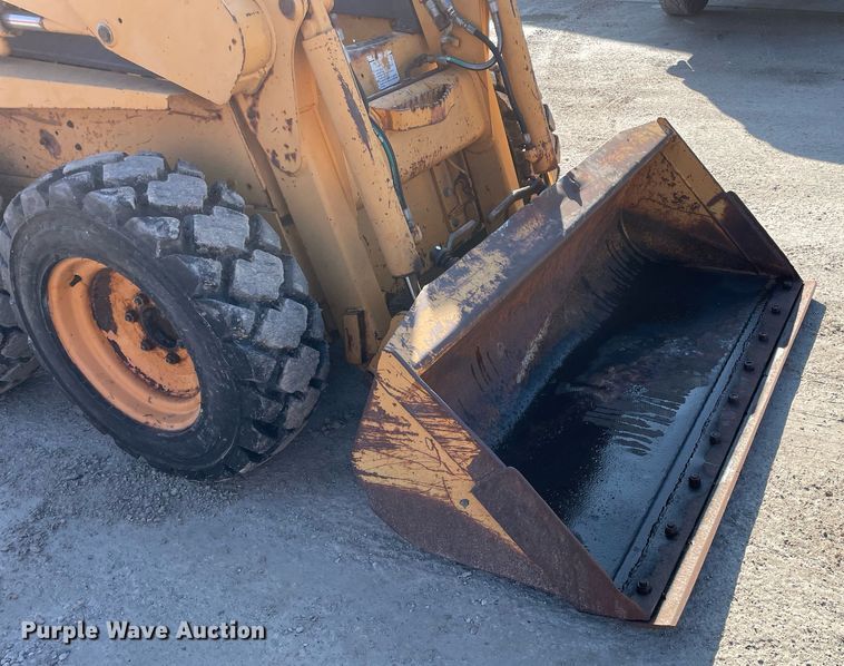 image for item LV9996 1999 Case 1840 skid steer loader