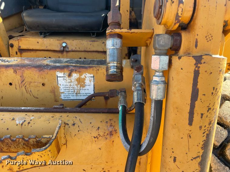 image for item LV9996 1999 Case 1840 skid steer loader