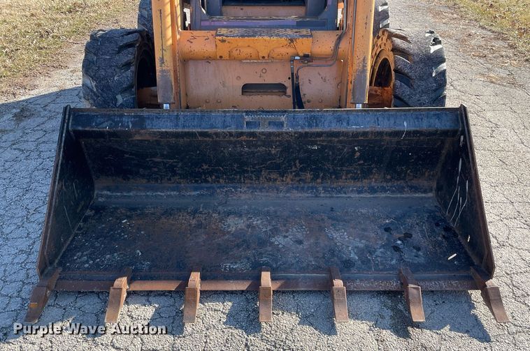 image for item LV9998 2002 Case 95XT skid steer loader