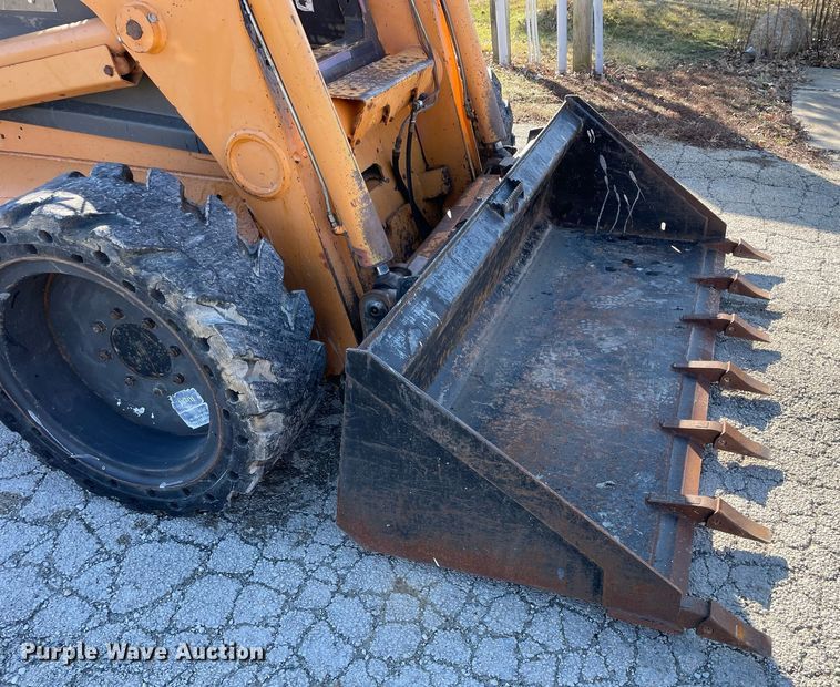 image for item LV9998 2002 Case 95XT skid steer loader