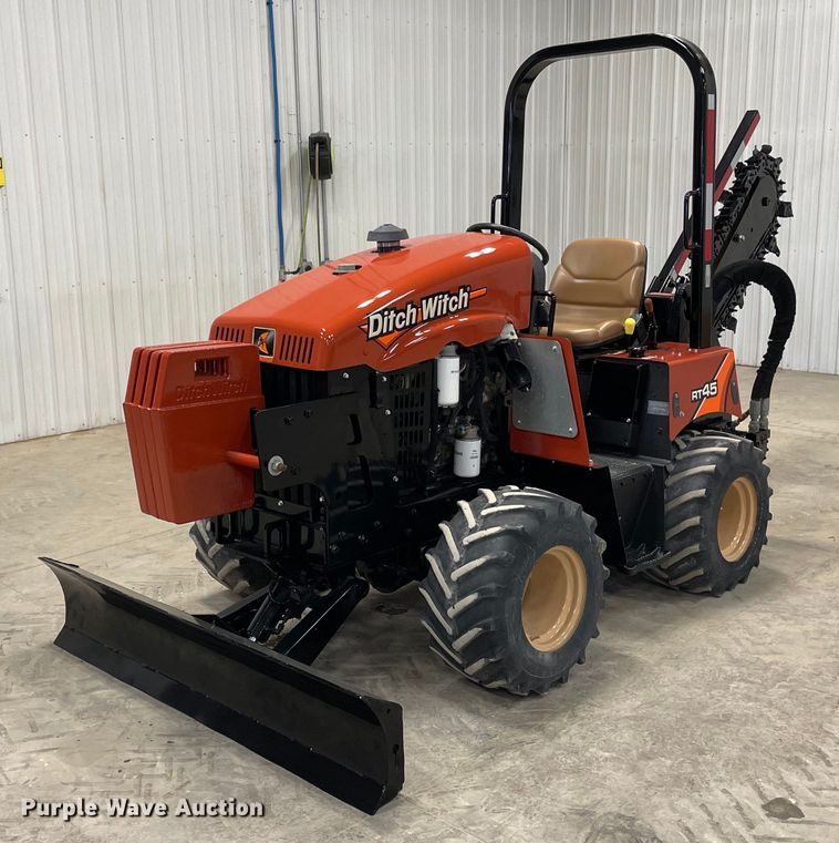 image for item LV9999 2015 Ditch Witch RT45 trencher