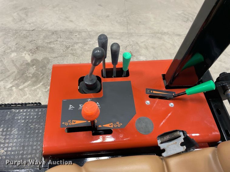 image for item LW9000 2015 Ditch Witch  RT45 trencher