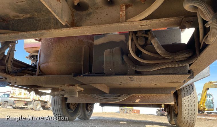 image for item LW9002 2016 Vermeer LP873SDT vacuum excavator