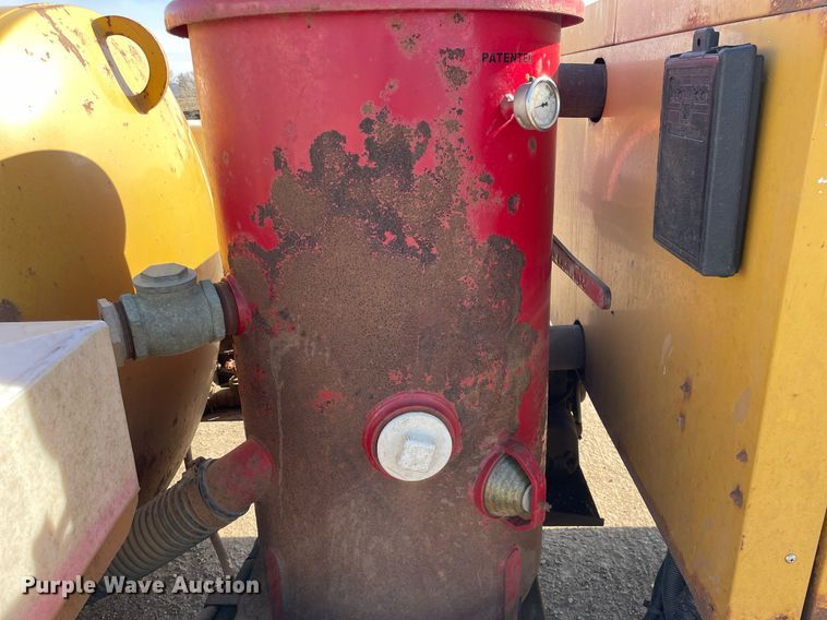 image for item LW9002 2016 Vermeer LP873SDT vacuum excavator