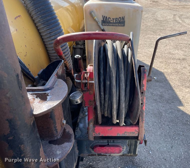 image for item LW9002 2016 Vermeer LP873SDT vacuum excavator