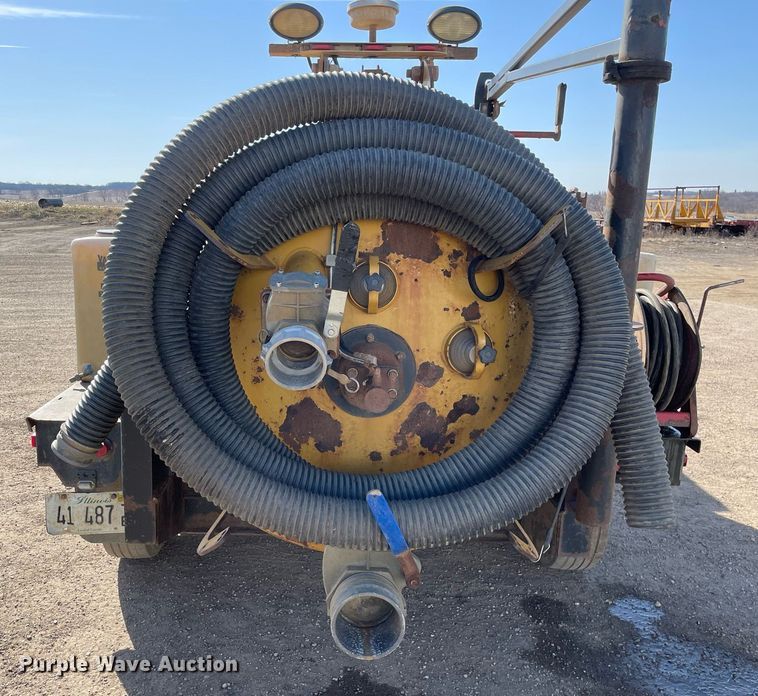 image for item LW9002 2016 Vermeer LP873SDT vacuum excavator