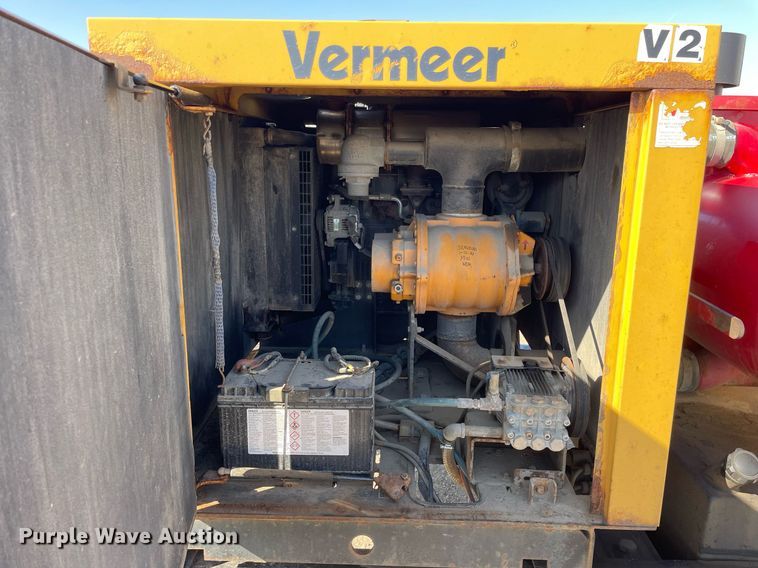 image for item LW9002 2016 Vermeer LP873SDT vacuum excavator