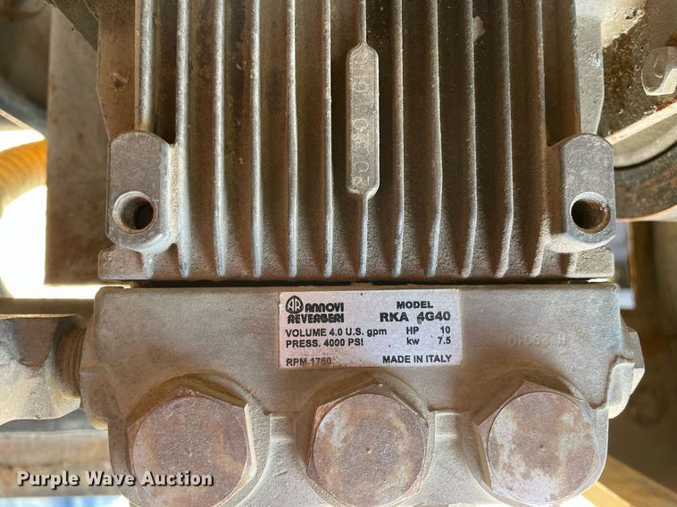 image for item LW9002 2016 Vermeer LP873SDT vacuum excavator