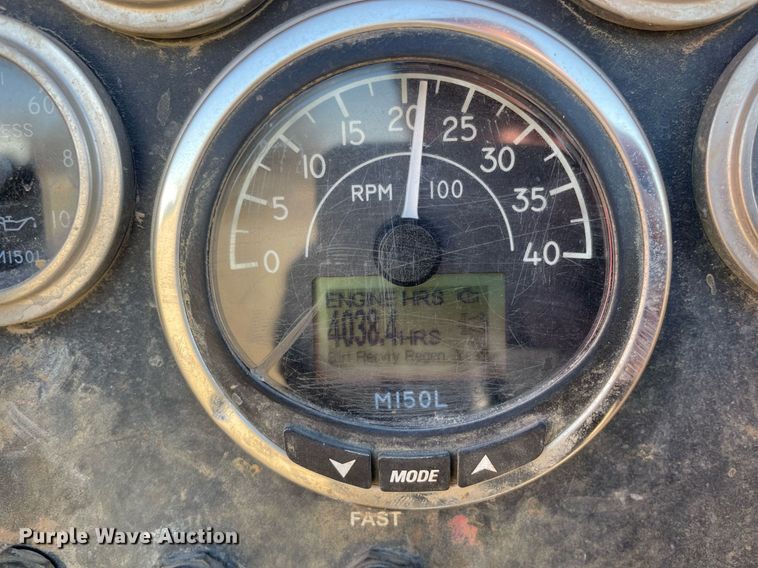 image for item LW9002 2016 Vermeer LP873SDT vacuum excavator