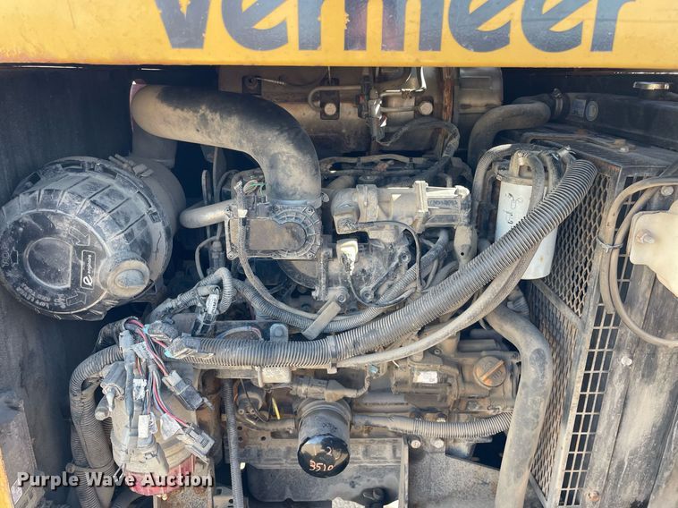 image for item LW9002 2016 Vermeer LP873SDT vacuum excavator