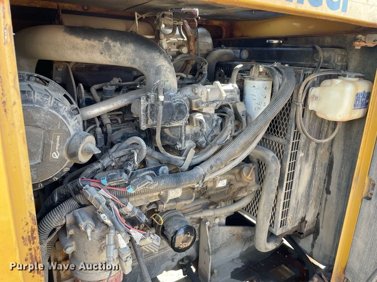 image for item LW9002 2016 Vermeer LP873SDT vacuum excavator