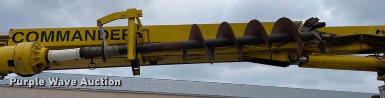 image for item LW9003 2005 International 4400 digger derrick truck